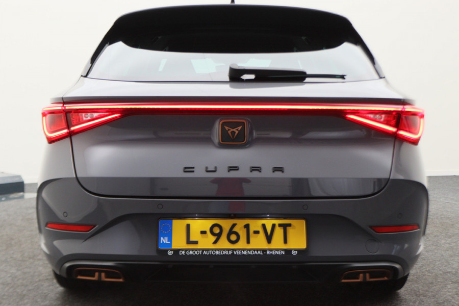 CUPRA Leon Sportstourer 1.4 e-Hybrid VZ Adrenaline Virtual Cockpit, Kuipstoelen, Beats Audio, ACC, Camera, Keyless, 19"