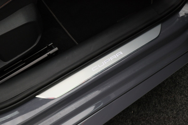 CUPRA Leon Sportstourer 1.4 e-Hybrid VZ Adrenaline Virtual Cockpit, Kuipstoelen, Beats Audio, ACC, Camera, Keyless, 19"