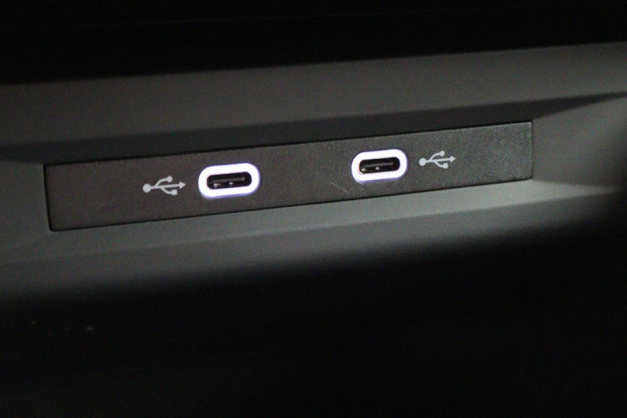 CUPRA Leon Sportstourer 1.4 e-Hybrid VZ Adrenaline Virtual Cockpit, Kuipstoelen, Beats Audio, ACC, Camera, Keyless, 19"