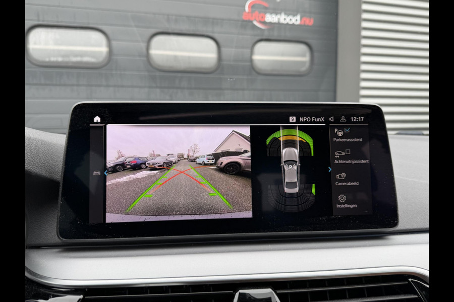 BMW 5 Serie 530e Business Edition Plus | Panoramadak | Camera | Lederen Bekleding | Laser | Elektrische Trekhaak |