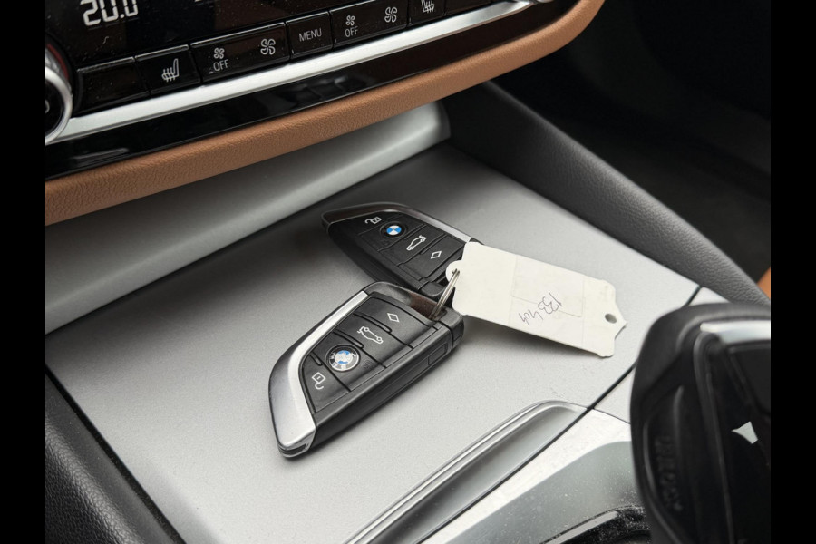BMW 5 Serie 530e Business Edition Plus | Panoramadak | Camera | Lederen Bekleding | Laser | Elektrische Trekhaak |