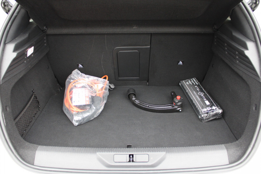Peugeot 308 1.6 Plug-in Hybrid 225 GT | Alcantara | Navigatie | Black Pack