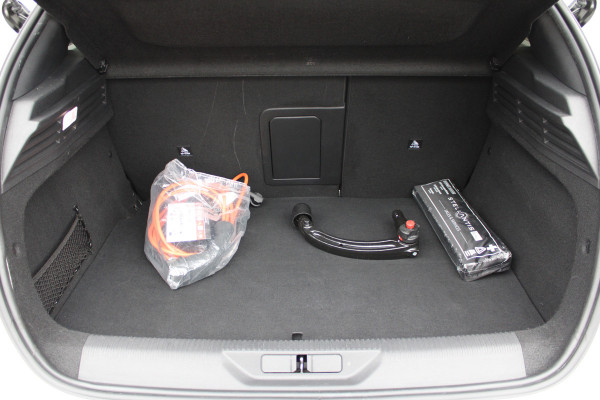 Peugeot 308 1.6 Plug-in Hybrid 225 GT | Alcantara | Navigatie | Black Pack