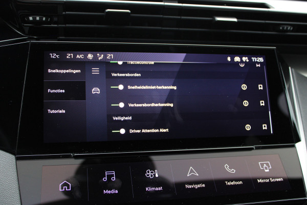 Peugeot 308 1.6 Plug-in Hybrid 225 GT | Alcantara | Navigatie | Black Pack