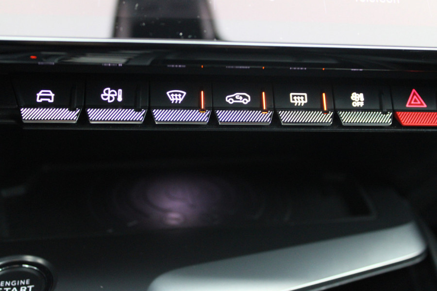 Peugeot 308 1.6 Plug-in Hybrid 225 GT | Alcantara | Navigatie | Black Pack