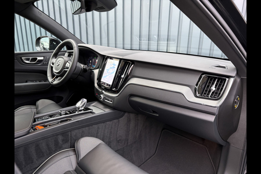Volvo XC60 2.0 T6 Plug-in hybrid AWD Ultra Black Edition Prijs Rijklaar!!