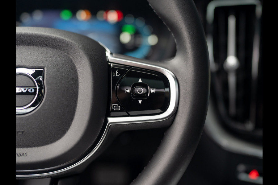 Volvo XC60 2.0 T6 Plug-in hybrid AWD Ultra Black Edition Prijs Rijklaar!!