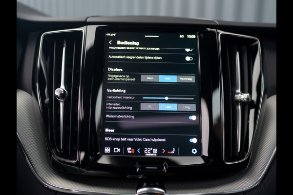 Volvo XC60 2.0 T6 Plug-in hybrid AWD Ultra Black Edition Prijs Rijklaar!!