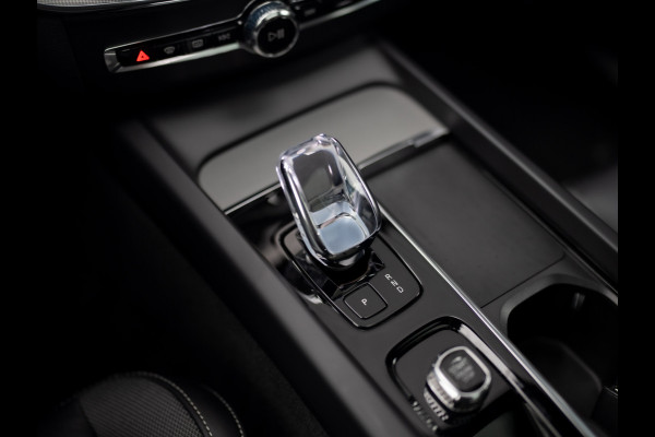 Volvo XC60 2.0 T6 Plug-in hybrid AWD Ultra Black Edition Prijs Rijklaar!!