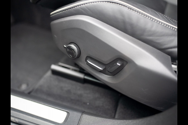 Volvo XC60 2.0 T6 Plug-in hybrid AWD Ultra Black Edition Prijs Rijklaar!!