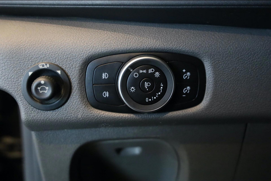 Ford Transit 330 2.0 TDCI L3/H2 AUTOMAAT CAMERA TREKHAAK DRIVER ASS CLIMA TREKHAAK ZEER VOL UITGERUST LEASE V/A €188,- p.m.