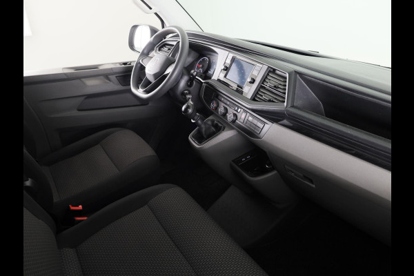 Volkswagen Transporter 2.0 TDI L2H1 28 Comfortline 110 pk | Verlengde garantie | Navigatie via App | Parkeersensoren achter | Cruise control |