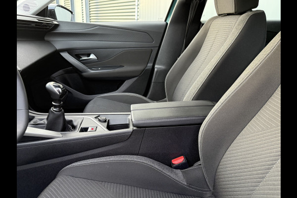 Peugeot 308 SW BWJ 2022 | 1.5HDi 131PK Pack Bus NL AUTO | CLIMA | NAVI | VOORRUIT VERW. | CARPLAY | LICHTMETAAL | PDC |