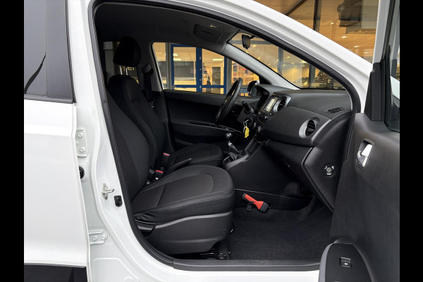 Hyundai i10 1.0i Premium | Stoelverwarming | Cruise Control | Parkeersensoren | Navigatie & Carplay |