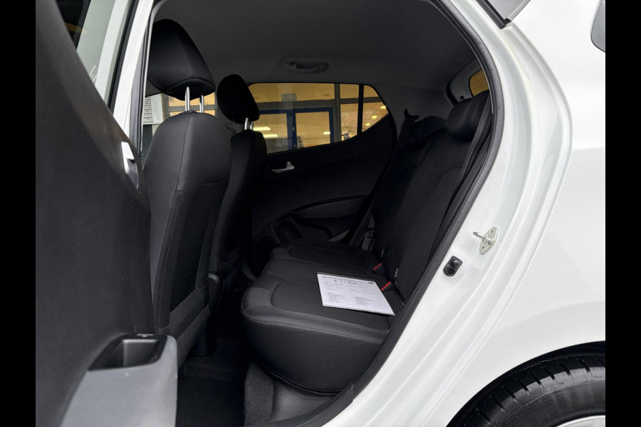 Hyundai i10 1.0i Premium | Stoelverwarming | Cruise Control | Parkeersensoren | Navigatie & Carplay |