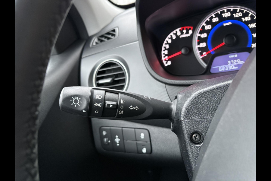 Hyundai i10 1.0i Premium | Stoelverwarming | Cruise Control | Parkeersensoren | Navigatie & Carplay |