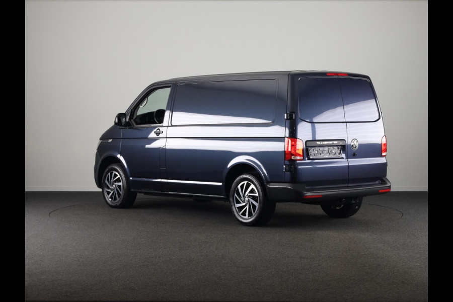 Volkswagen Transporter 2.0 TDI L1H1 150 pk | Navigatie | Trekhaak (afneembaar) | Parkeersensoren | Achteruitrijcamera |