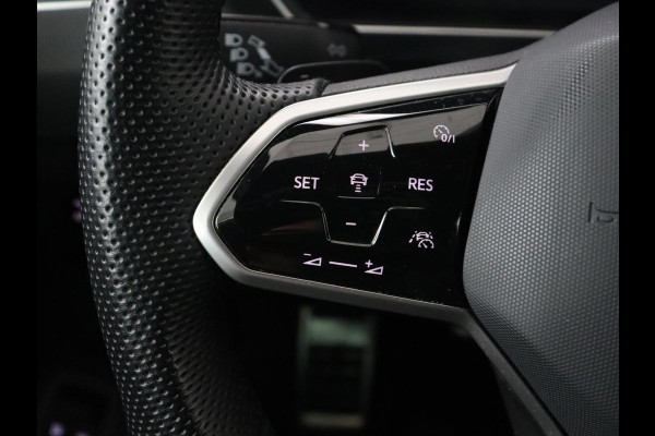 Volkswagen Tiguan 1.4 TSI eHybrid R Line | Panoramadak | Leder | Stoelverwarming | Trekhaak | 360 Camera | Adaptive cruise | Carplay | Matrix LED | Navigatie | Achterbankverwarming | PHEV | Plug In