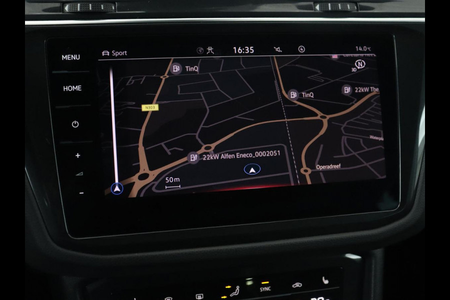 Volkswagen Tiguan 1.4 TSI eHybrid R Line | Panoramadak | Leder | Stoelverwarming | Trekhaak | 360 Camera | Adaptive cruise | Carplay | Matrix LED | Navigatie | Achterbankverwarming | PHEV | Plug In