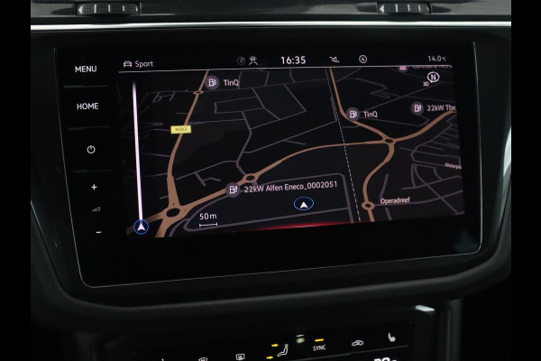 Volkswagen Tiguan 1.4 TSI eHybrid R Line | Panoramadak | Leder | Stoelverwarming | Trekhaak | 360 Camera | Adaptive cruise | Carplay | Matrix LED | Navigatie | Achterbankverwarming | PHEV | Plug In