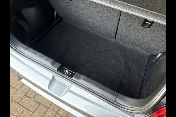 Suzuki Swift 1.2 90pk Select 5-drs. CAMERA/CARPLAY/AIRCO/LED/STOELVERW./16INCH