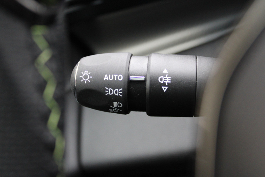 Peugeot 408 1.6 HYbrid 225 EAT8 GT | Panoramadak | Massage | Adatieve cruise | FULL