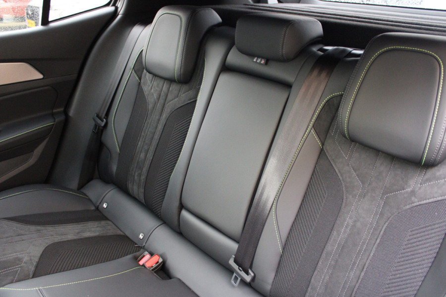 Peugeot 408 1.6 HYbrid 225 EAT8 GT | Panoramadak | Massage | Adatieve cruise | FULL