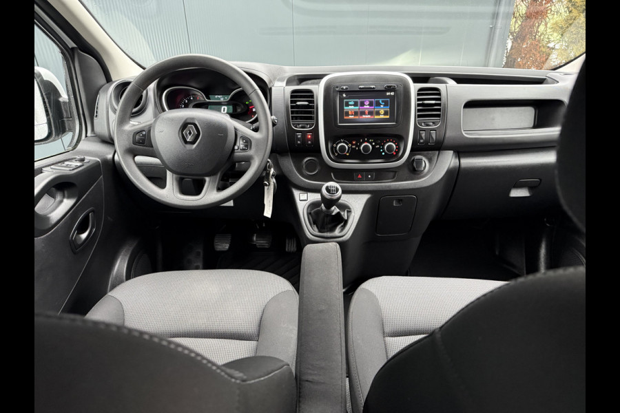 Renault Trafic 2.0 dCi 120 PK / L2H1 / DUBBELE CABINE / TREKHAAK / IMPERIAAL / 6-PERS / LED / AIRCO / CRUISE