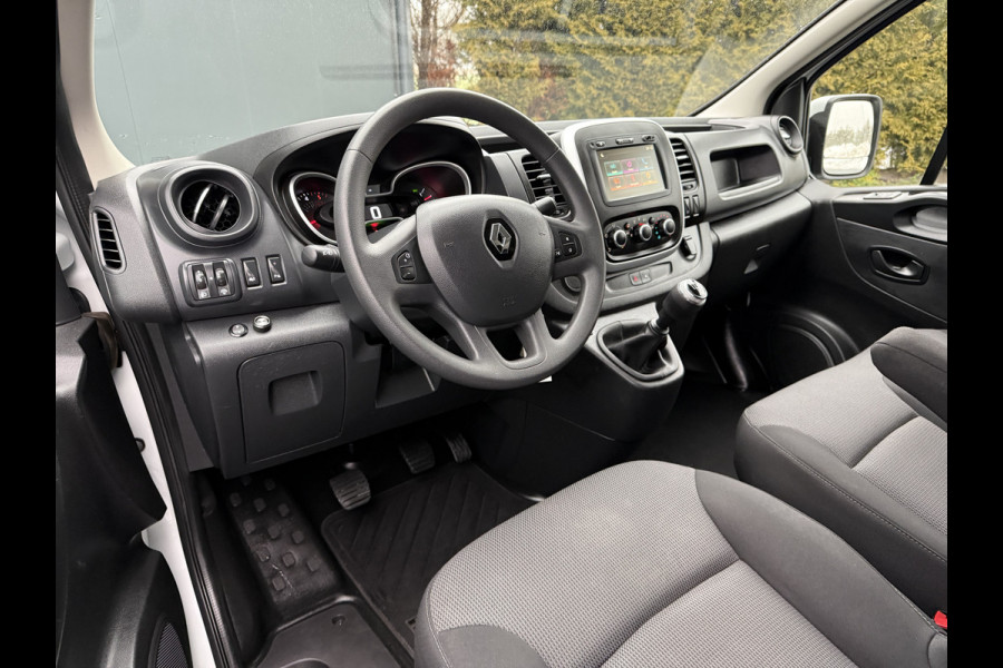 Renault Trafic 2.0 dCi 120 PK / L2H1 / DUBBELE CABINE / TREKHAAK / IMPERIAAL / 6-PERS / LED / AIRCO / CRUISE