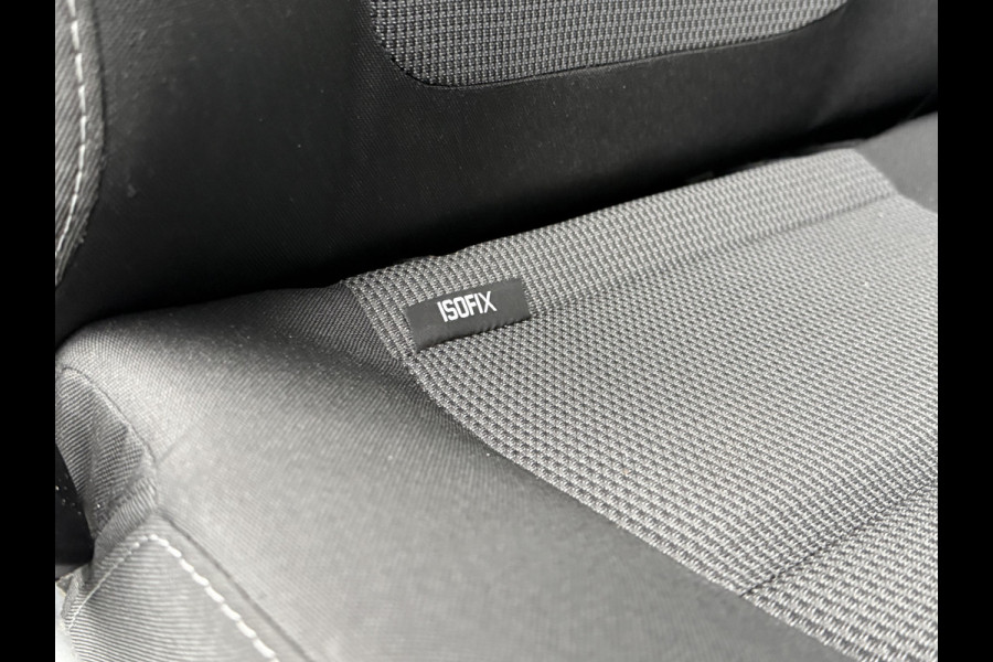 Renault Trafic 2.0 dCi 120 PK / L2H1 / DUBBELE CABINE / TREKHAAK / IMPERIAAL / 6-PERS / LED / AIRCO / CRUISE