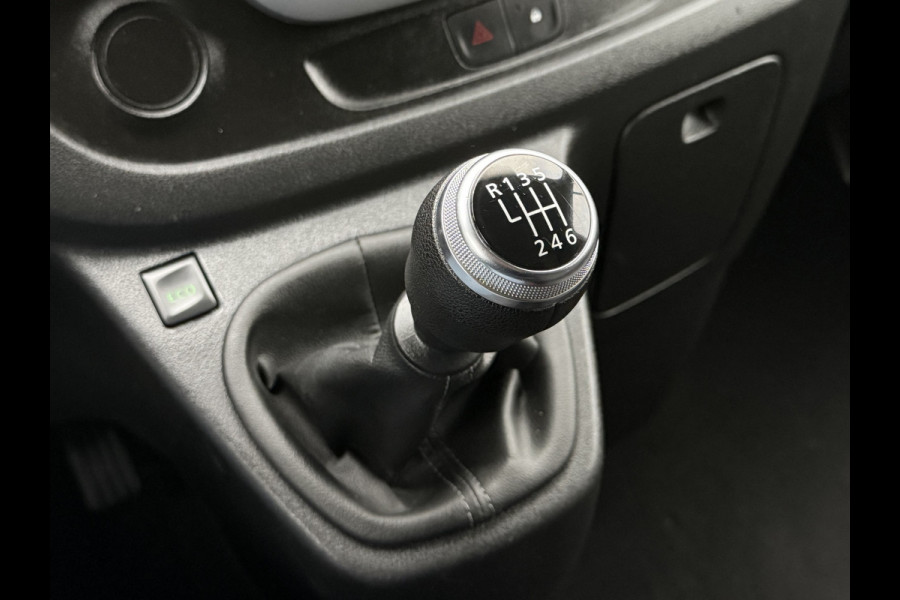 Renault Trafic 2.0 dCi 120 PK / L2H1 / DUBBELE CABINE / TREKHAAK / IMPERIAAL / 6-PERS / LED / AIRCO / CRUISE