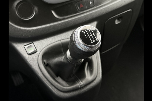 Renault Trafic 2.0 dCi 120 PK / L2H1 / DUBBELE CABINE / TREKHAAK / IMPERIAAL / 6-PERS / LED / AIRCO / CRUISE