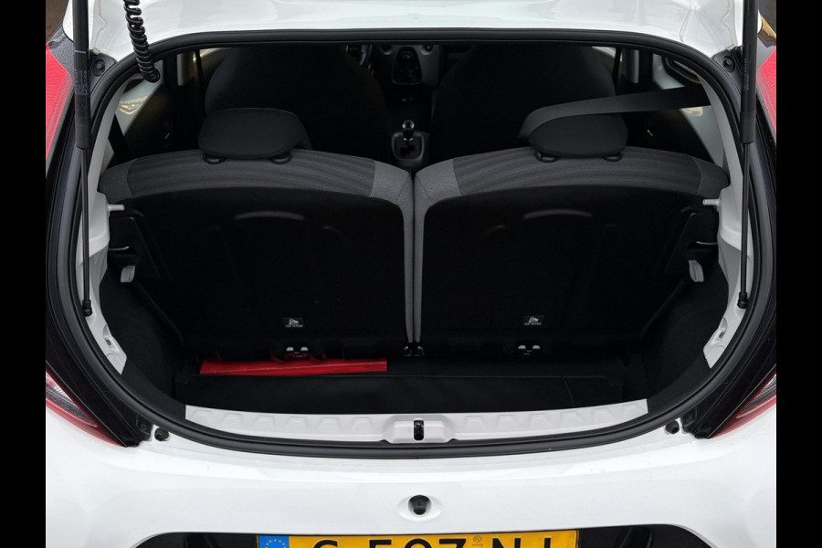 Toyota Aygo 1.0 VVT-i x-play | Carplay | Achteruitrijcamera | Airco | Automaat