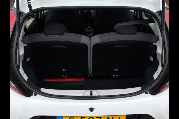 Toyota Aygo 1.0 VVT-i x-play | Carplay | Achteruitrijcamera | Airco | Automaat