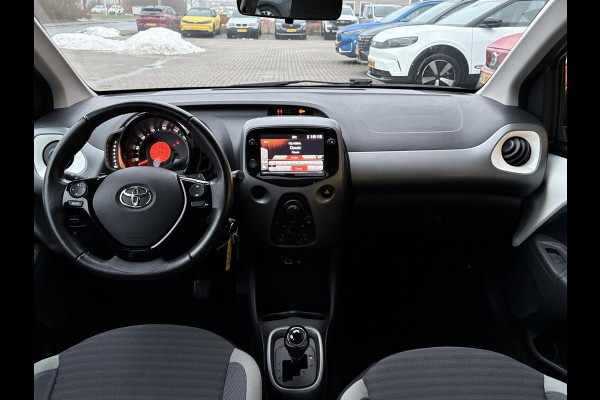 Toyota Aygo 1.0 VVT-i x-play | Carplay | Achteruitrijcamera | Airco | Automaat