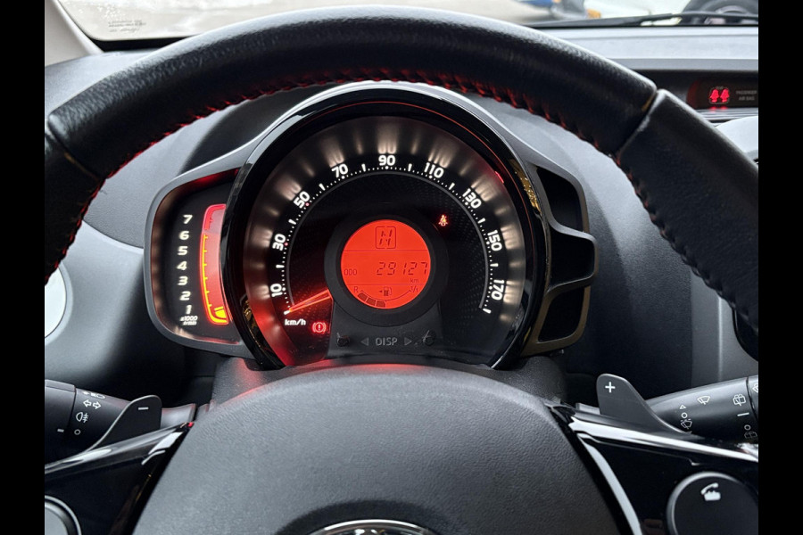 Toyota Aygo 1.0 VVT-i x-play | Carplay | Achteruitrijcamera | Airco | Automaat