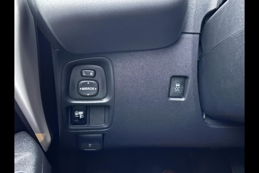 Toyota Aygo 1.0 VVT-i x-play | Carplay | Achteruitrijcamera | Airco | Automaat