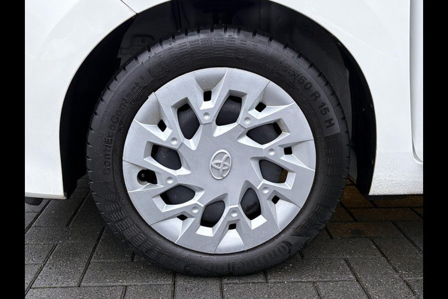 Toyota Aygo 1.0 VVT-i x-play | Carplay | Achteruitrijcamera | Airco | Automaat