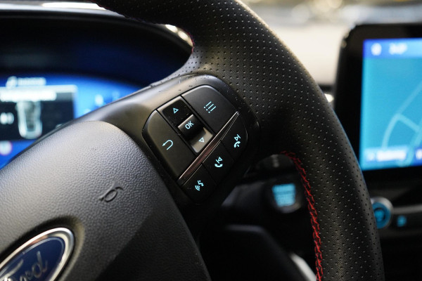 Ford Fiesta 1.0 EcoBoost Hybrid Active X | Navigatie | Stoelverwarming | Stuurverwarming | Sportstuur | Privacy glass