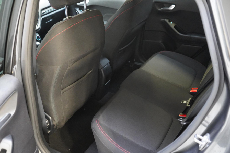 Ford Fiesta 1.0 EcoBoost Hybrid Active X | Navigatie | Stoelverwarming | Stuurverwarming | Sportstuur | Privacy glass