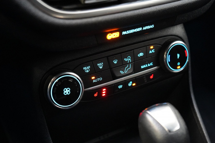 Ford Fiesta 1.0 EcoBoost Hybrid Active X | Navigatie | Stoelverwarming | Stuurverwarming | Sportstuur | Privacy glass