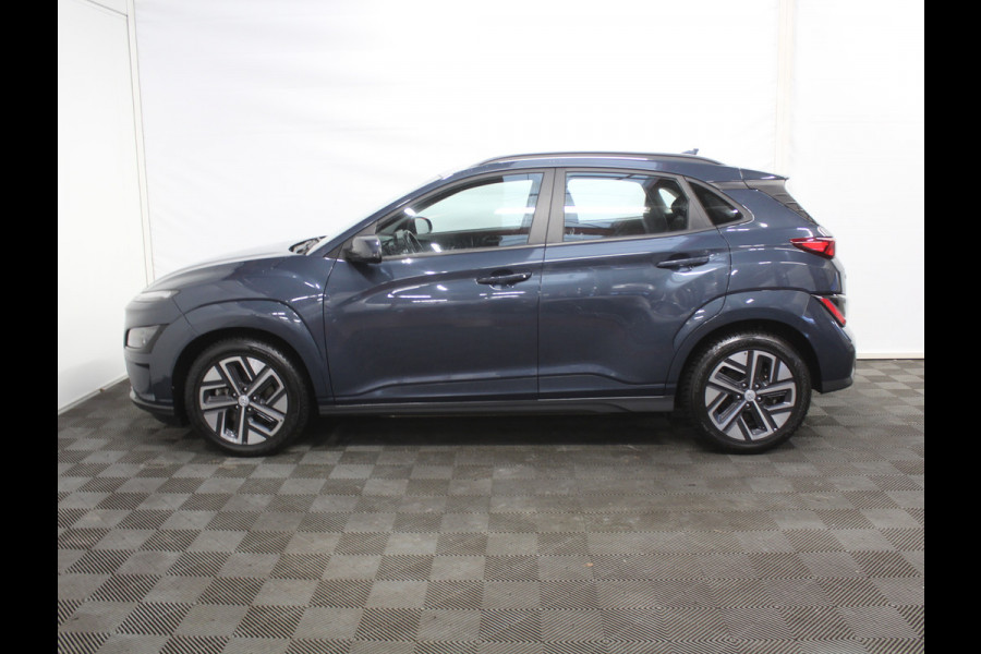 Hyundai Kona EV Comfort 64 kWh CAMERA | NAVI | CARPLAY | LMV17 | LED | PDC | CLIMATE | DAB | ADAPCRUISE