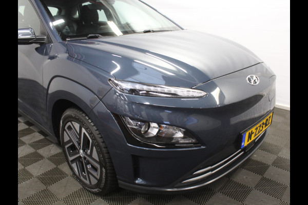 Hyundai Kona EV Comfort 64 kWh CAMERA | NAVI | CARPLAY | LMV17 | LED | PDC | CLIMATE | DAB | ADAPCRUISE