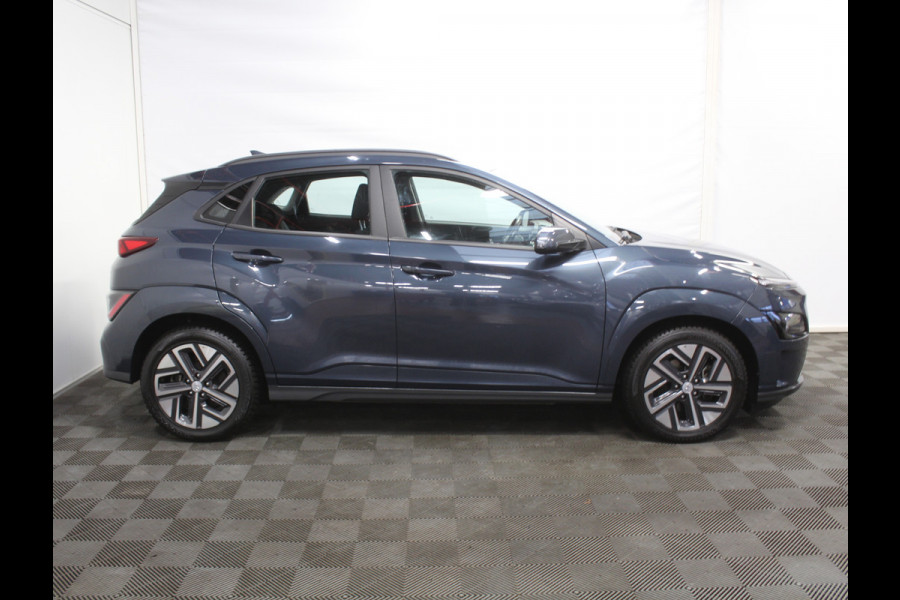 Hyundai Kona EV Comfort 64 kWh CAMERA | NAVI | CARPLAY | LMV17 | LED | PDC | CLIMATE | DAB | ADAPCRUISE