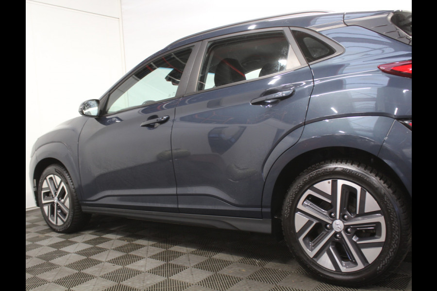 Hyundai Kona EV Comfort 64 kWh CAMERA | NAVI | CARPLAY | LMV17 | LED | PDC | CLIMATE | DAB | ADAPCRUISE