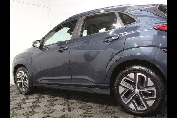 Hyundai Kona EV Comfort 64 kWh CAMERA | NAVI | CARPLAY | LMV17 | LED | PDC | CLIMATE | DAB | ADAPCRUISE