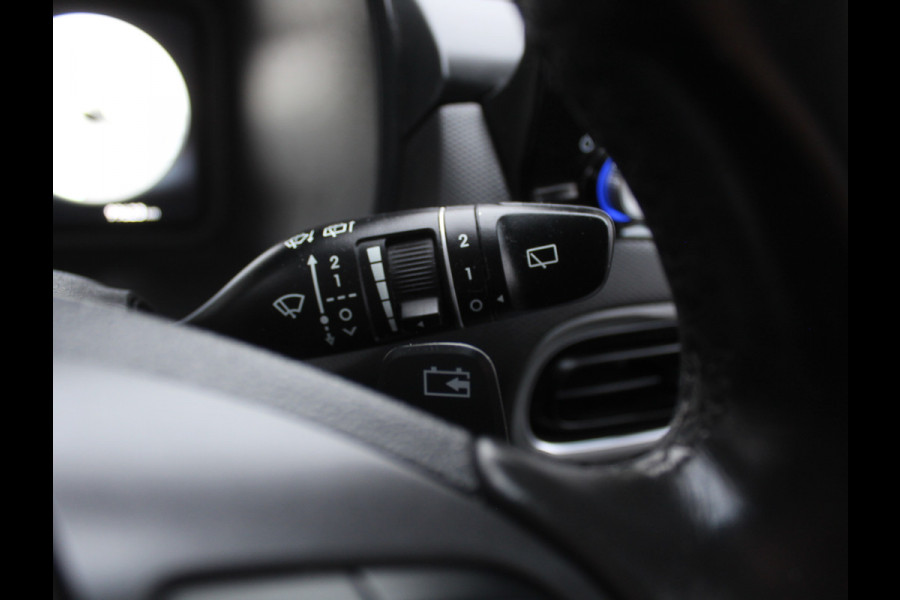 Hyundai Kona EV Comfort 64 kWh CAMERA | NAVI | CARPLAY | LMV17 | LED | PDC | CLIMATE | DAB | ADAPCRUISE