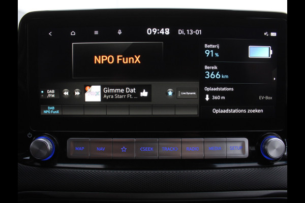 Hyundai Kona EV Comfort 64 kWh CAMERA | NAVI | CARPLAY | LMV17 | LED | PDC | CLIMATE | DAB | ADAPCRUISE