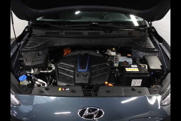 Hyundai Kona EV Comfort 64 kWh CAMERA | NAVI | CARPLAY | LMV17 | LED | PDC | CLIMATE | DAB | ADAPCRUISE