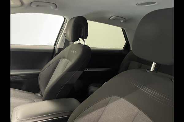 Hyundai IONIQ 5 Style 58 kWh SOH 98% Warmtepomp Airco ECC Navi Carplay Virtual Dashboard Trekhaak PDC VA+ Camera Full LED Adaptive Cruise 19" Velgen